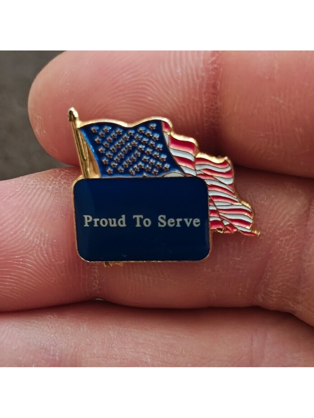 1980s/90s American Flag Proud To Serve Patriotic Pin